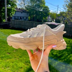 adidas Osweego 'Wonder White Beige' Mens- size 7